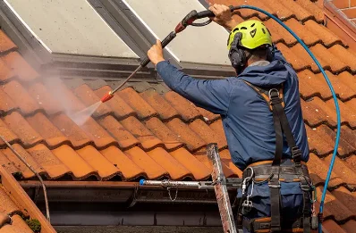 Démoussage et hydrofuge de toiture à Hymont